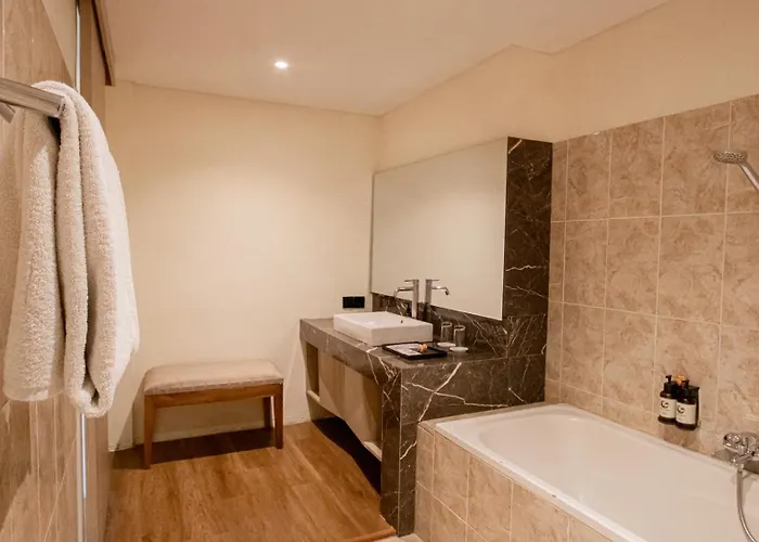 Haven Boutique 5* لوفينا